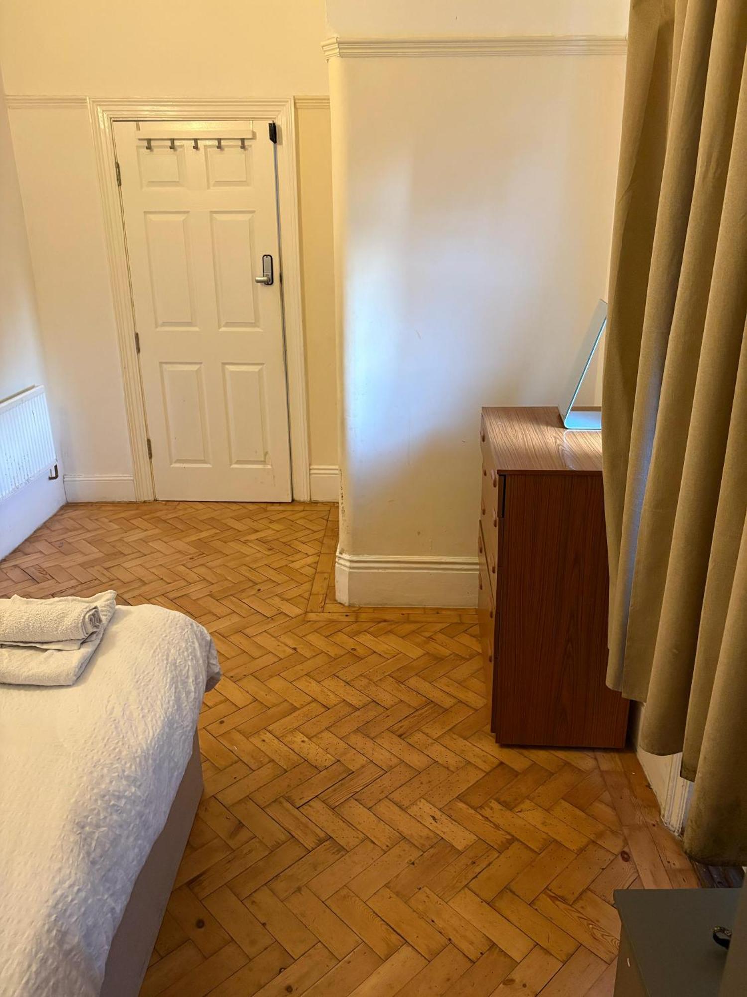 London Rental Carshalton Exterior photo